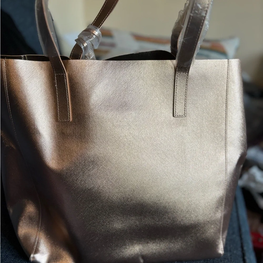 Michael Kors Rose Gold Leather Tassel Tote BRAND NEW NO CALL OUTS - Picture 9 of 16